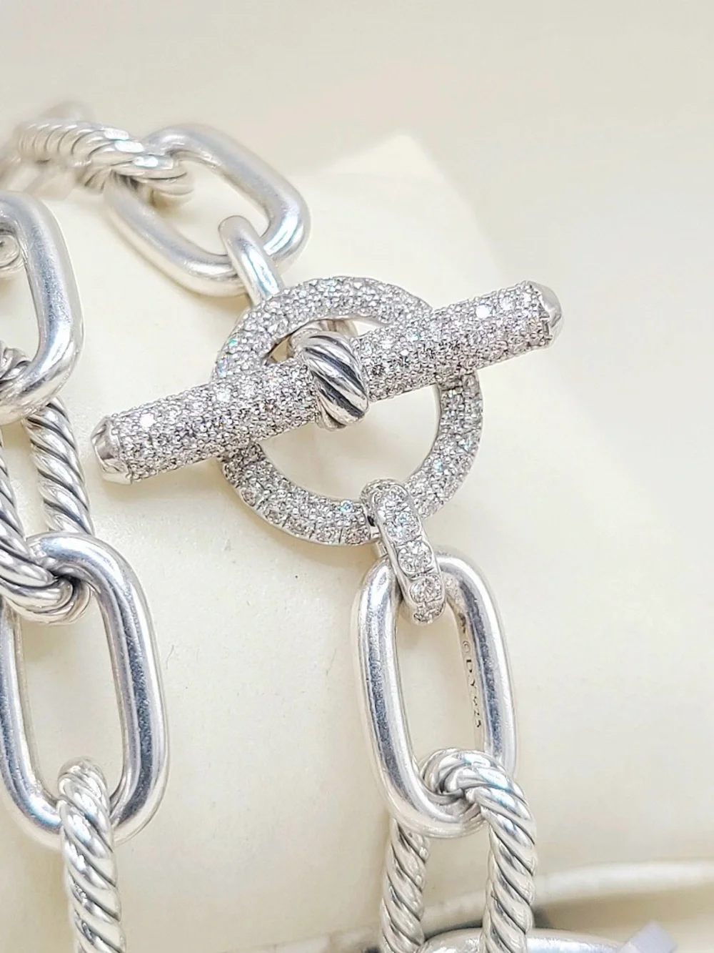 David Yurman Madison Toggle Chain Necklace With Diamonds , 11mm - Picture 9 of 10